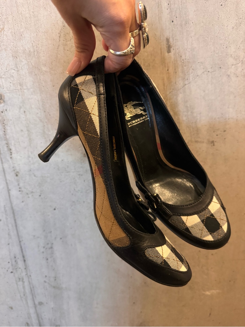 Burberry Vintage Black Leather Beige Check Canvas Heel Pumps Size 8